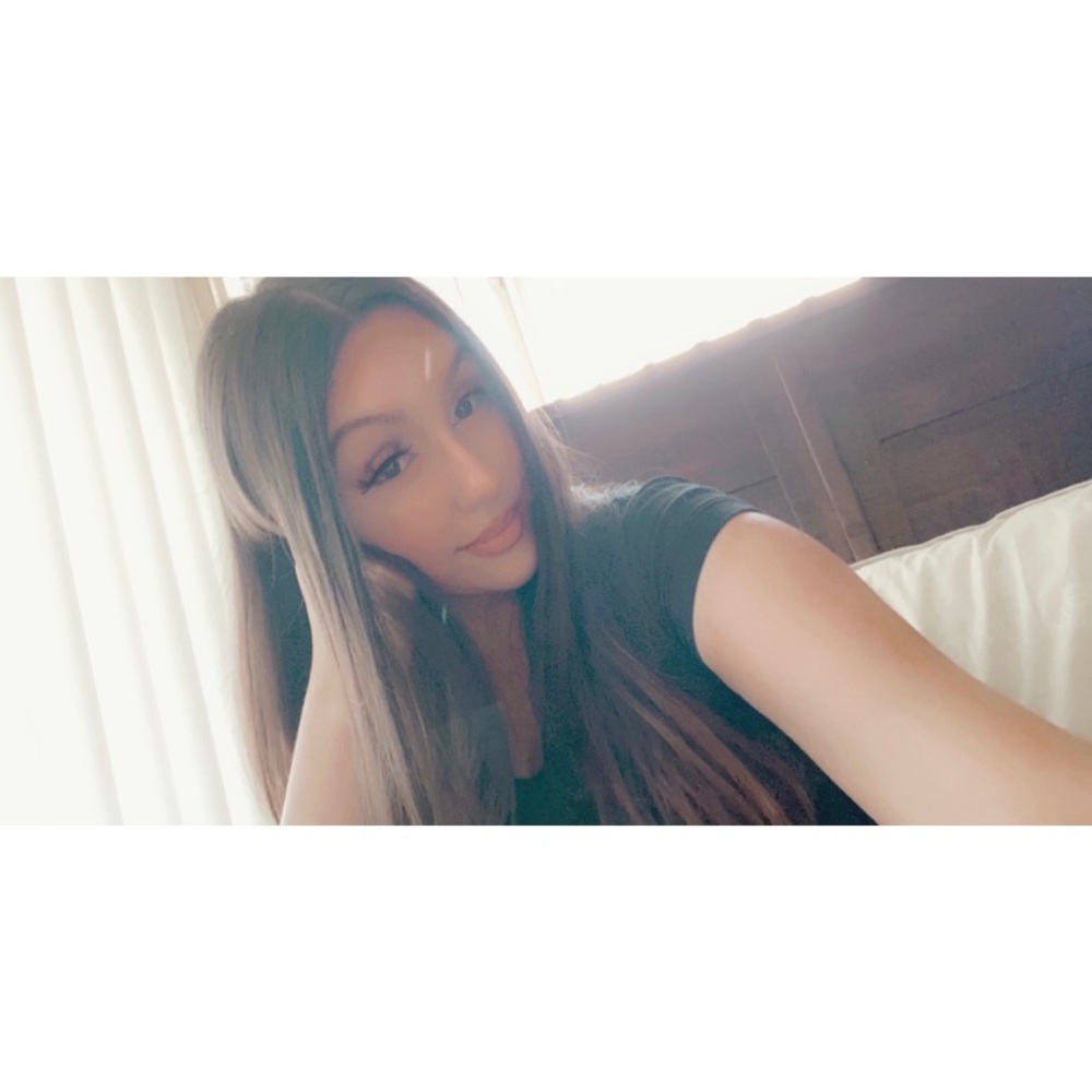 Meet your Posher, Hannah